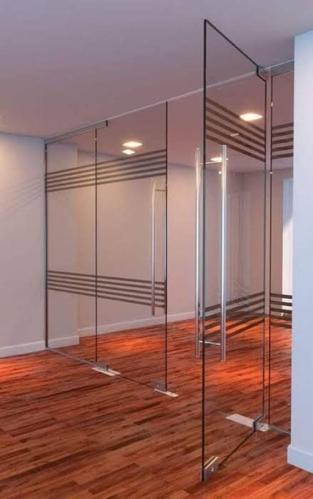 Frameless Aluminium Partition — Photo 2