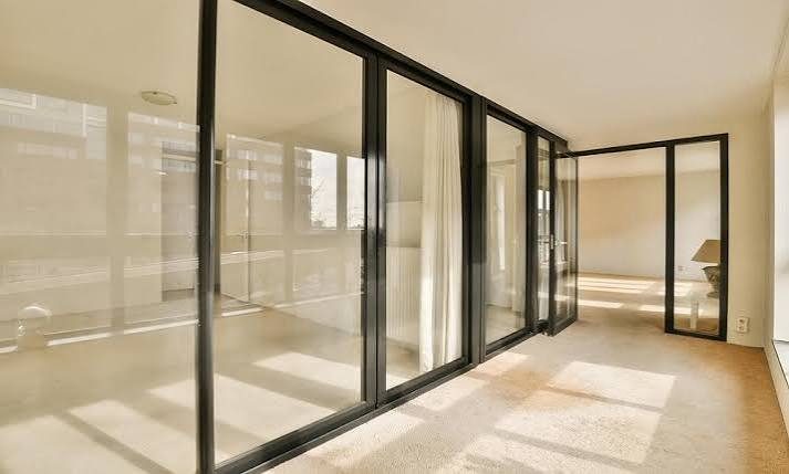 Aluminium & Glass Partitioning — Photo 3